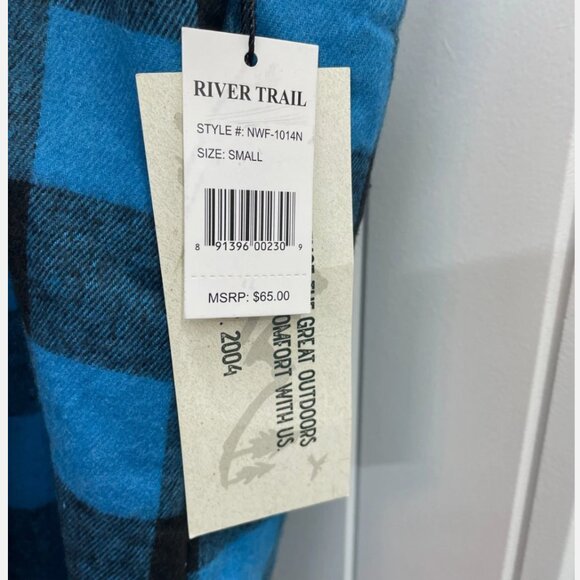 The NWT Men’s River Red/Blue Trail Fleece Lined Shacket Flannel in size SMALL - Picture 4 of 5